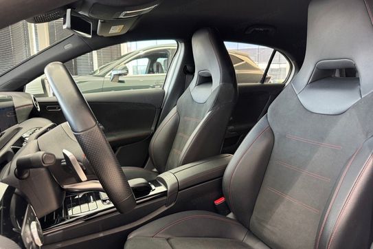 Mercedes Klasa A 250 e AMG Line