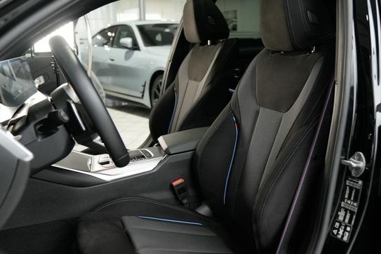 BMW Seria 3 320i xDrive M Sport