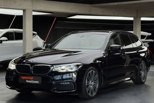 BMW Seria 5 530i xDrive M Sport sport