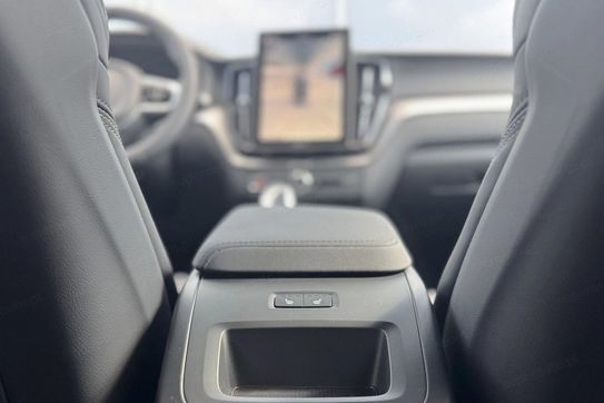 Volvo XC60 T6 Plug-In Hybrid AWD Plus Dark aut