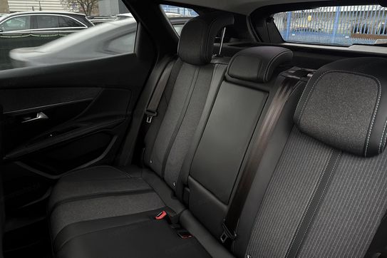 Peugeot 3008 Allure Pack 1.5 BlueHDi  S&S EAT8