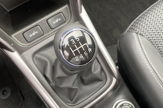 Suzuki S-Cross 1.4 SHVS Elegance SP 4WD