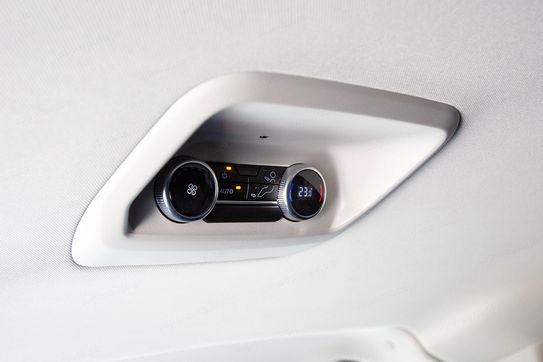 Ford Tourneo Custom L1H1 PHEV Sport AT