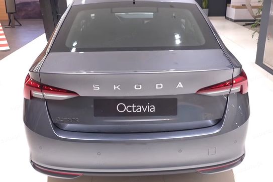 Skoda Octavia Drive Essence 1.5 TSI mHEV DSG