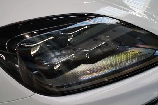 Porsche Cayenne Coupe E-Hybrid Black Edition