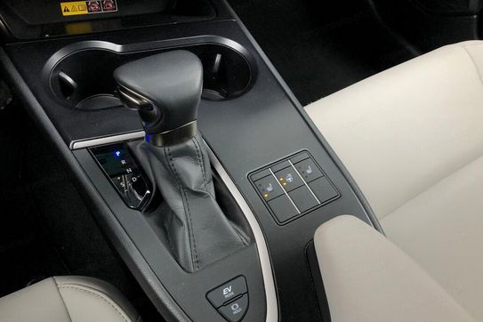 Lexus UX 250h F Sport Design 2WD