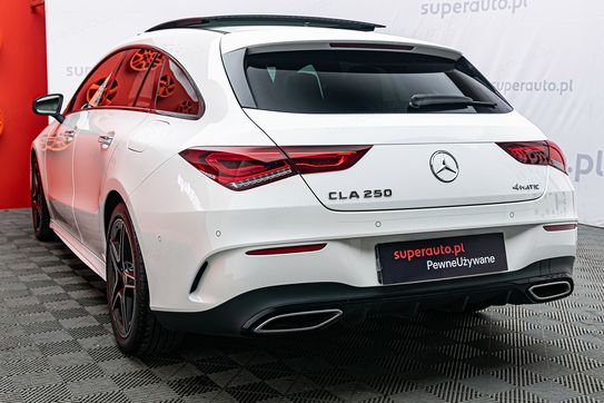 Mercedes CLA 250 4-Matic AMG Line