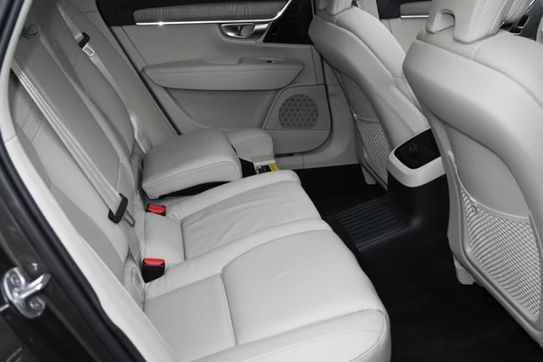 Volvo V90 T6 AWD Plug-In Hybrid Plus Bright