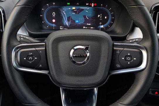Volvo XC40 B3 Plus Dark aut