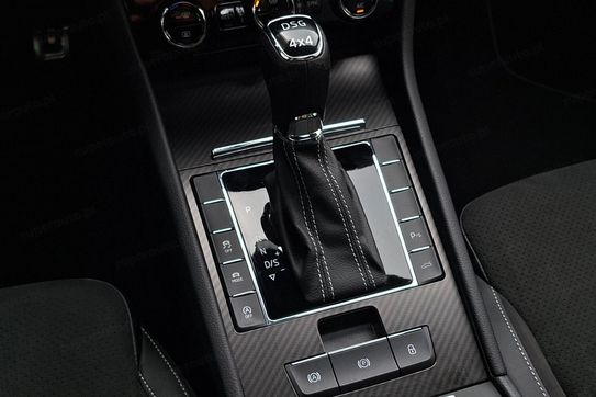Skoda Superb 2.0 TDI Sportline DSG