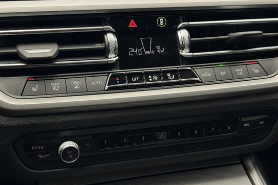 BMW Seria 3 318i aut