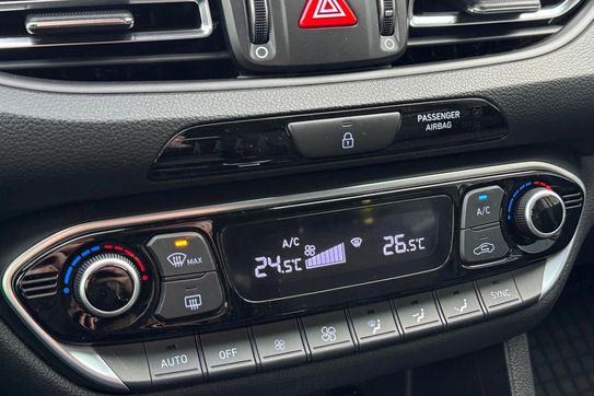 Hyundai i30 1.5 T-GDI 48V Smart DCT