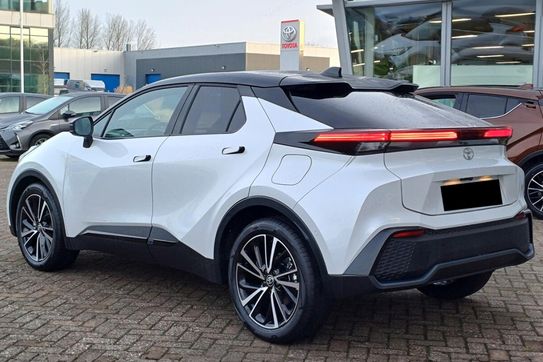 Toyota C-HR Executive 2.0 Plug-in Hybrid Dynamic Force