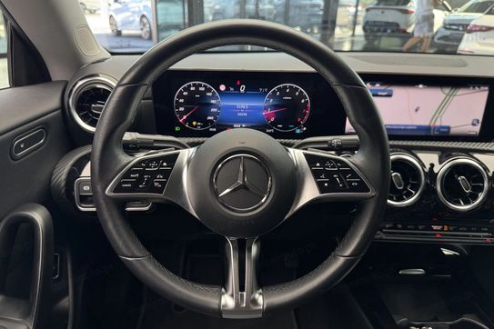 Mercedes CLA 200 mHEV 7G-DCT