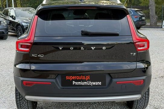 Volvo XC40 T3 Momentum Pro