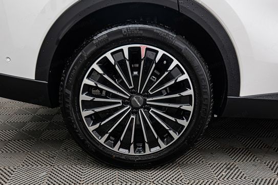 Omoda 9 1.5 Super Hybrid Exclusive AWD