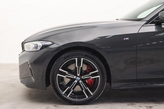 BMW Seria 3 330i xDrive M Sport