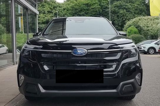 Subaru Forester e-Boxer Platinum  2.0i-L