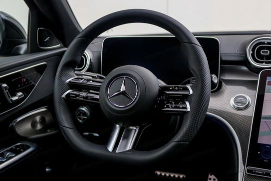 Mercedes Klasa C 220 d 4-Matic AMG