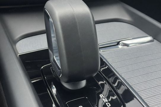 Volvo XC60 B5 B AWD Plus Dark aut
