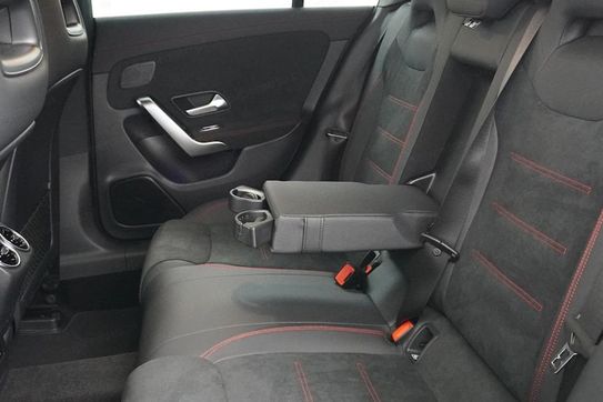 Mercedes CLA 200 AMG Line Shooting Brake