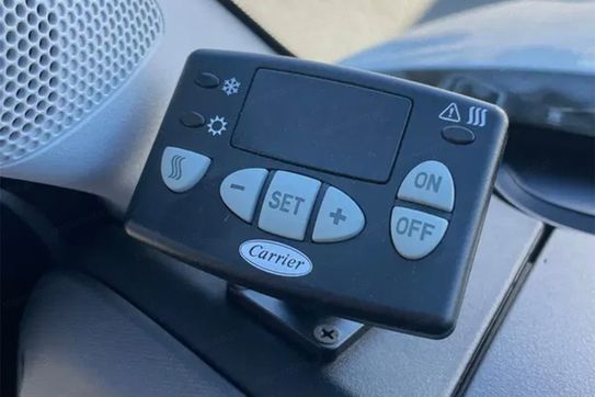 Iveco Daily 50C18 Kontener Mroźnia 8EP do -20° + Winda