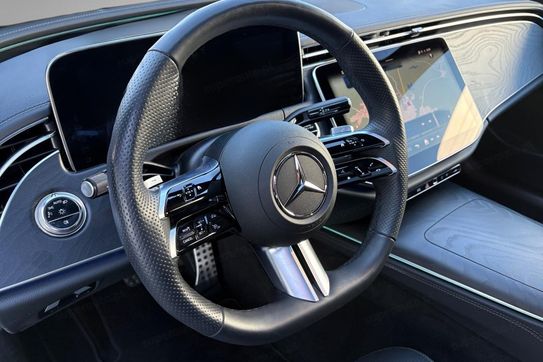 Mercedes Klasa E 200 4-Matic AMG