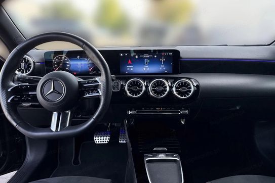 Mercedes Klasa A 200 AMG Line 7G-DCT
