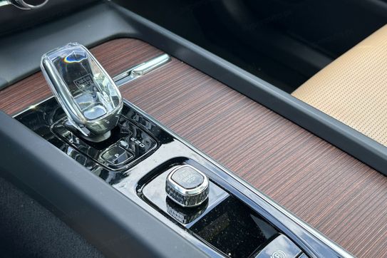 Volvo XC60 B5 B AWD Ultimate Dark