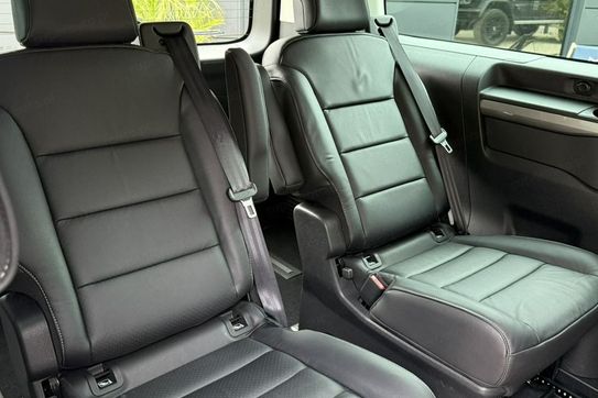 Peugeot Traveller BlueHDi Standard