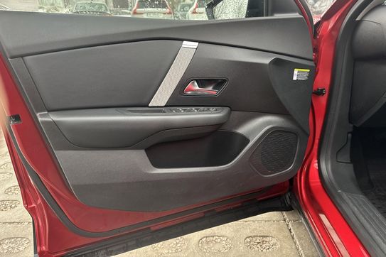 Citroen C4 X Shine 1.2 PureTech  S&S EAT8