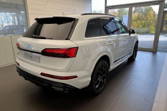 Audi Q7 55 TFSI e quattro S Line