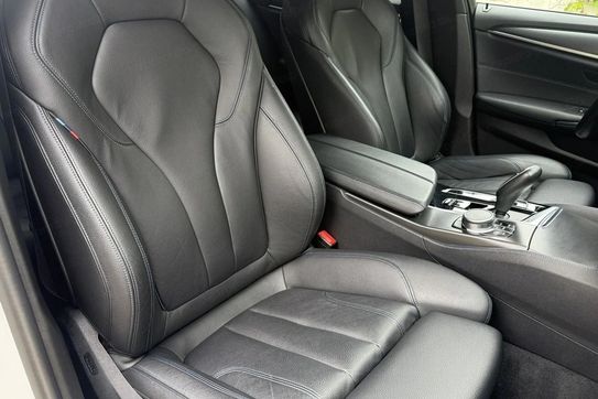BMW Seria 5 530i xDrive mHEV M Sport sport-aut