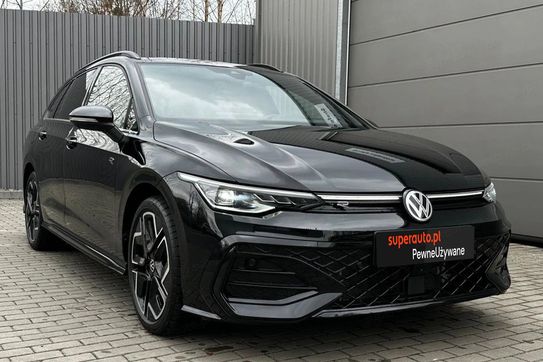 Volkswagen Golf 1.5 eTSI OPF R-Line DSG