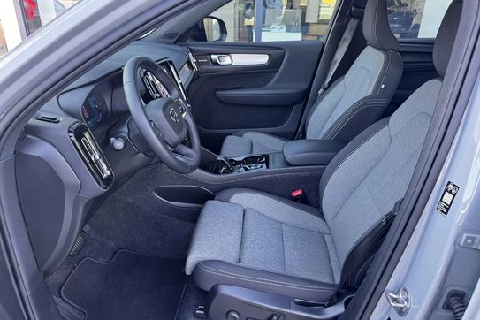 Volvo XC40 B3 Plus Dark