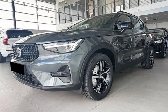 Volvo XC40 B3 Plus Dark