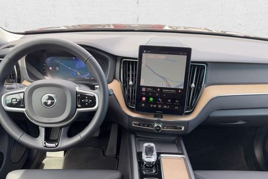 Volvo XC60 B5 B AWD Plus Bright aut