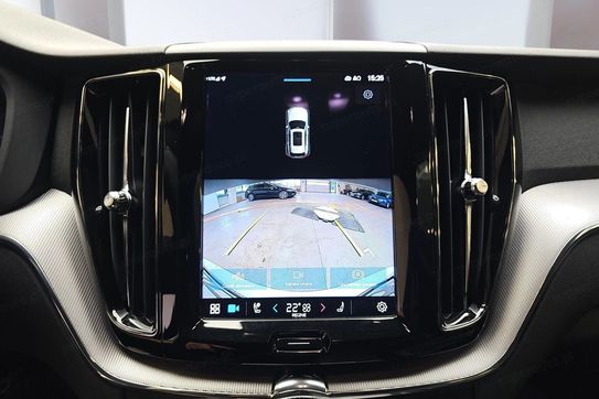 Volvo XC60 B4 D AWD R-Design