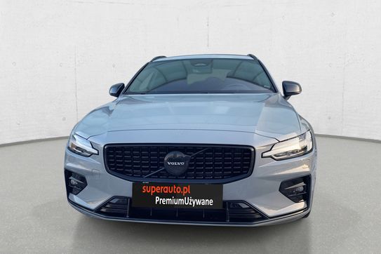 Volvo V60 B4 B Plus Dark