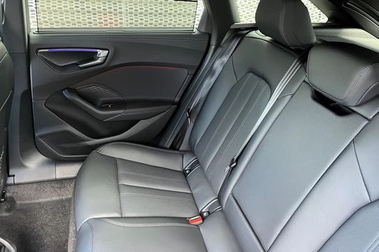 Audi A5 Avant TDI mHEV 150 kW S tronic