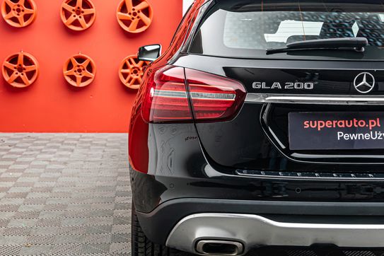 Mercedes GLA 200 7G-DCT