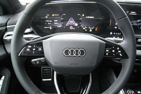 Audi A6 TDI quattro S line Avant
