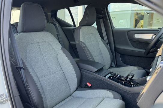 Volvo XC40 B3 Plus Dark