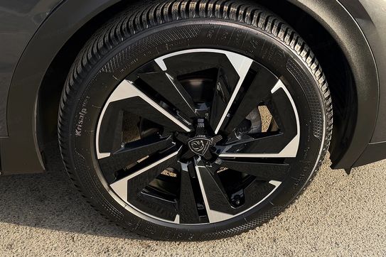 Peugeot 408 Puretech Allure S&S EAT8
