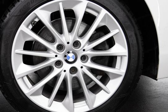 BMW Seria 1 118i Advantage aut