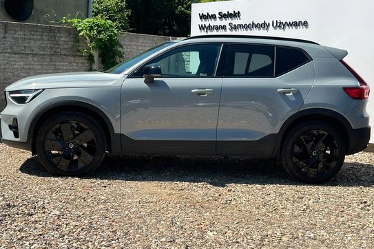 Volvo XC40 B3 Plus Dark