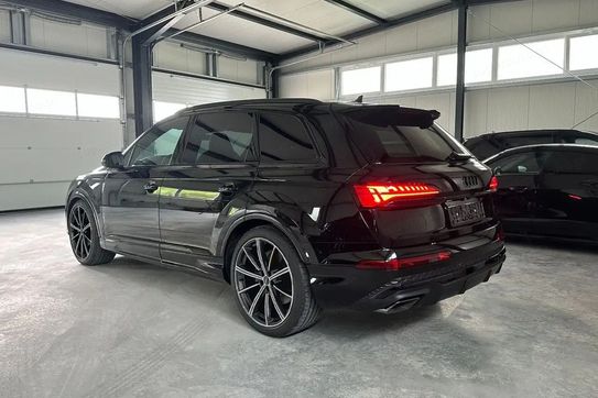 Audi Q7 TDI quattro S Line