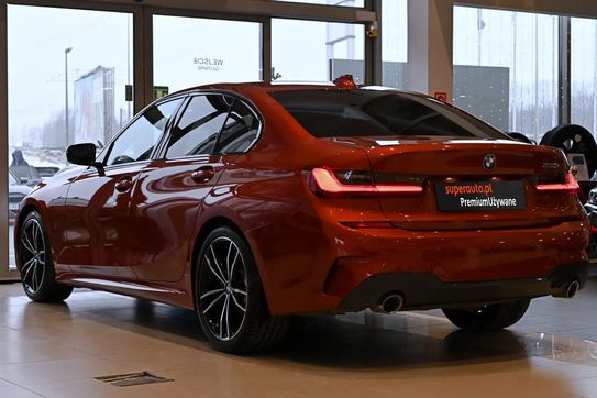 BMW Seria 3 330i aut