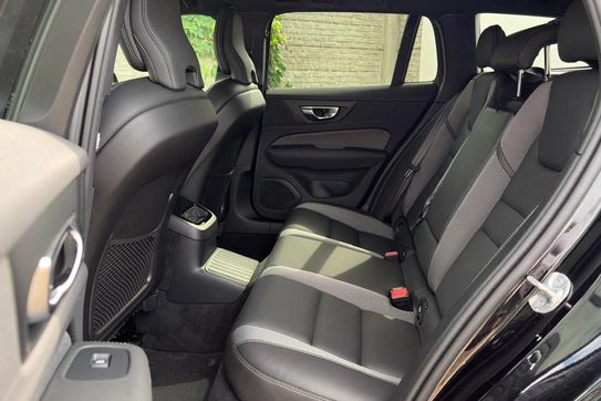 Volvo V60 T6 AWD Plug-In Hybrid Plus Dark aut