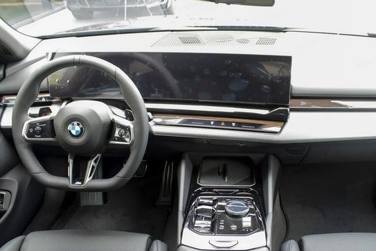 BMW Seria 5 520i M Sport